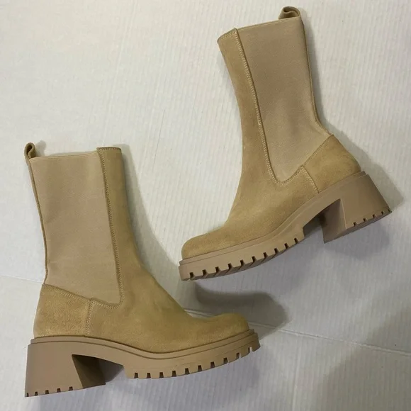 Steve Madden Womens Size 8 Chelsea Boots Beige Hesitant Round Toe Block Heel - Picture 1 of 9